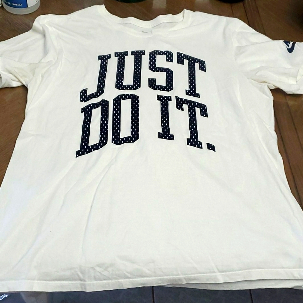Nike T shirt